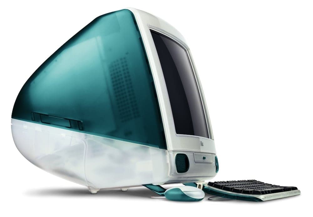Apple iMac G3 in Blau-Türkis mit Tastatur und Maus